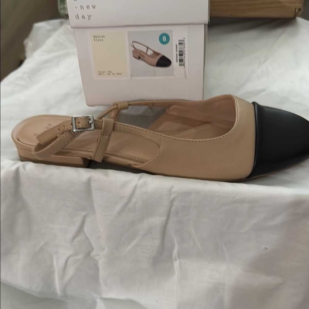 A New Day Tan and Black Flats Elegant Slip-On Loafers